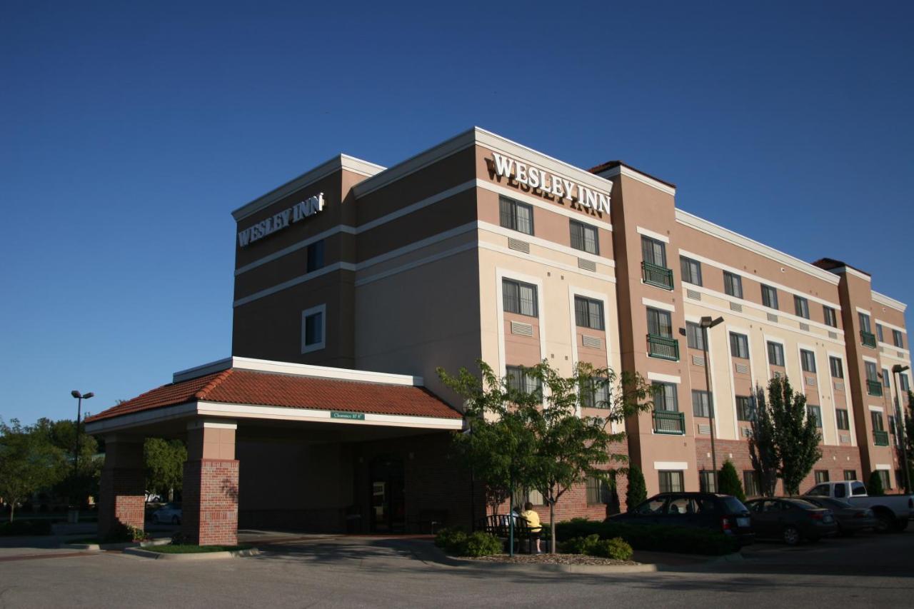 Wesley Inn Wichita Exterior foto